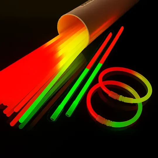 Glow in the dark bracelets – green red 8 inch, 100 per tube, 2,400 per case